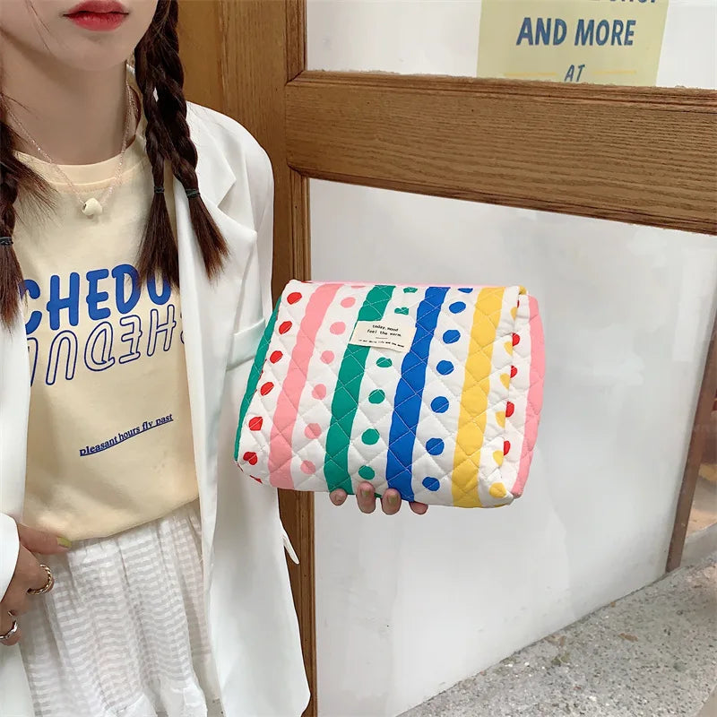 Large Capacity Women's Cosmetic Bags Cases Casual Ladies Small Storage Bag with Zipper Female Travel Clutch Bag Small Handbags